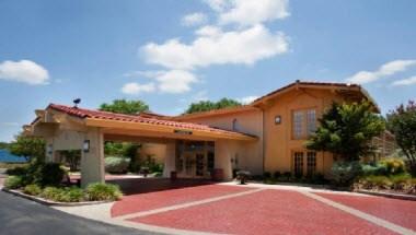 La Quinta Inn by Wyndham Austin Oltorf in Austin, TX