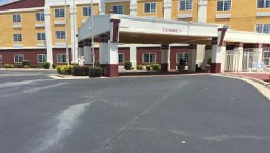 Days Inn & Suites by Wyndham Union City in Union City, GA