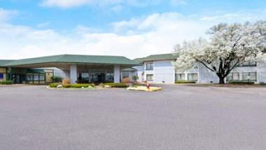 Elk Grove Hotel in Elk Grove Village, IL