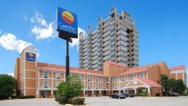 Comfort Inn and Suites Love Field-Dallas Market Ce in Dallas, TX