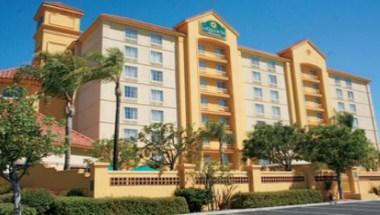 La Quinta Inn & Suites by Wyndham Ontario Airport in Ontario, CA