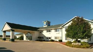 Comfort Inn Dyersville near Field of Dreams in Dyersville, IA