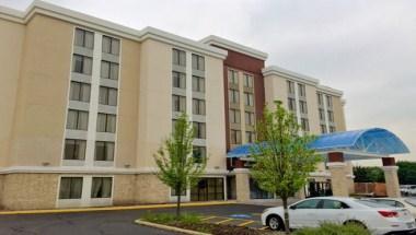 Holiday Inn Express Arlington Heights in Arlington Heights, IL