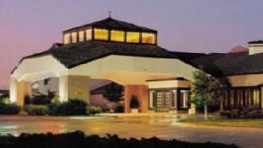 Chicago Club Inn & Suites in Westmont, IL