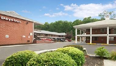 Days Inn by Wyndham Elmsford / White Plains in Elmsford, NY