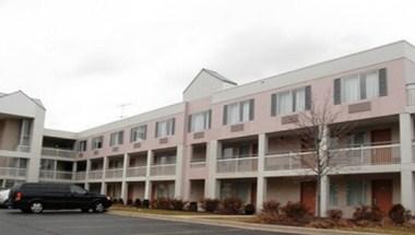 Econo Lodge Willowbrook in Willowbrook, IL