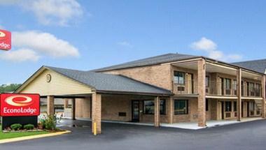 Econo Lodge Weldon - Roanoke Rapids in Weldon, NC