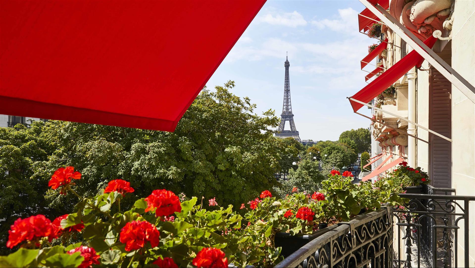 Hotel Plaza Athenee Paris, Dorchester Collection in Paris, FR