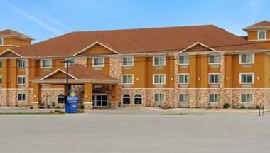 Days Inn & Suites by Wyndham Cleburne TX in Cleburne, TX