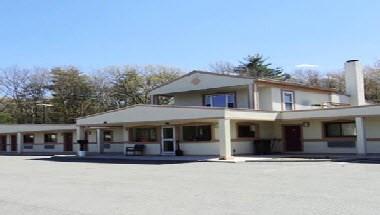 Sky View Motor Inn Johnston in Johnston, RI