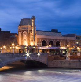 Paramount Theatre in Aurora, IL