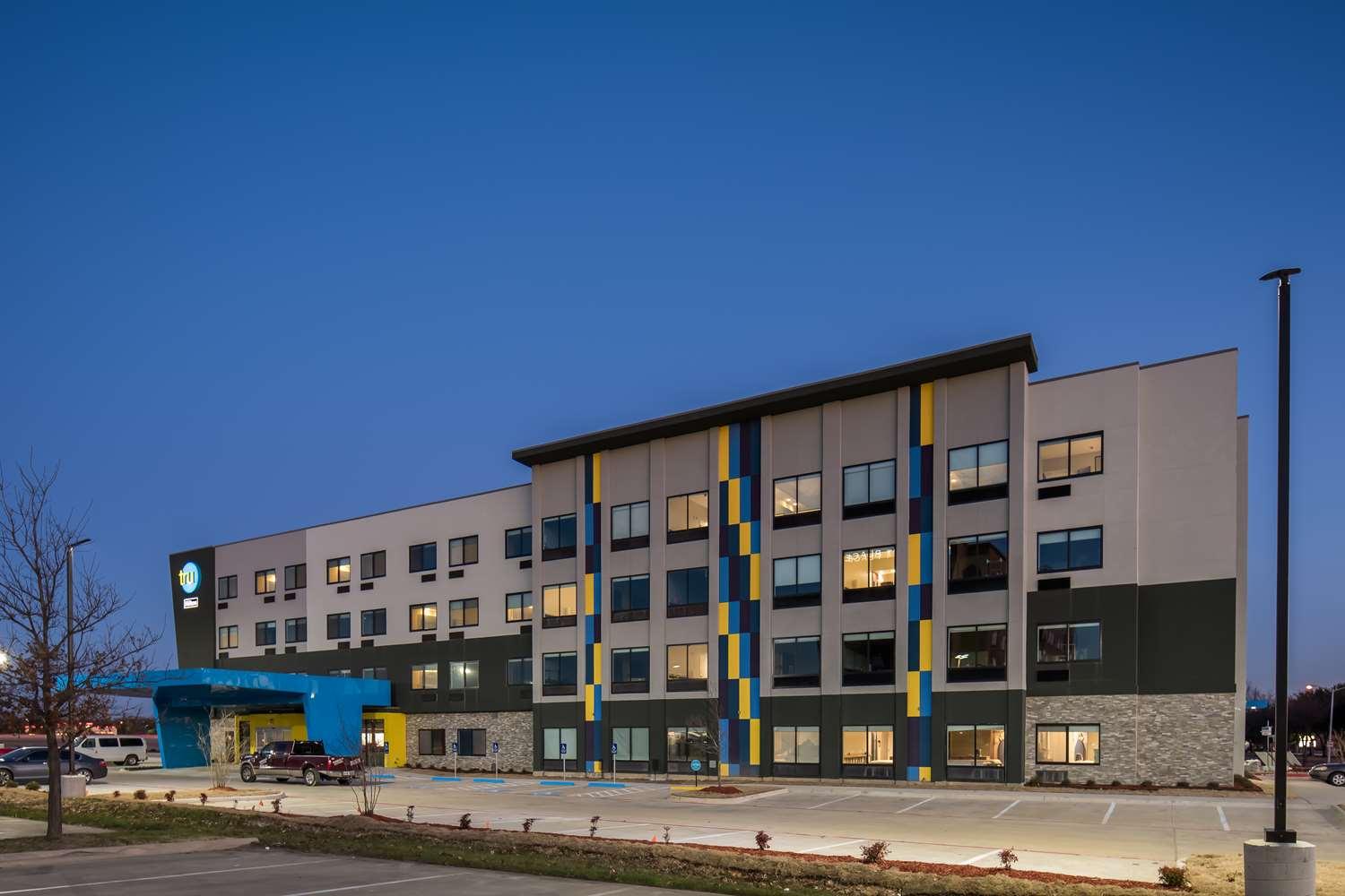 Tru by Hilton Garland Richardson image