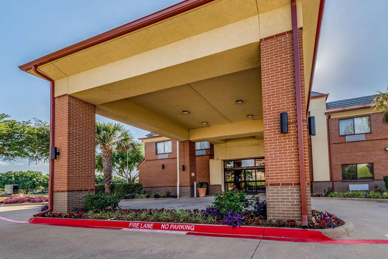 Quality Inn West Plano - Dallas in Plano, TX