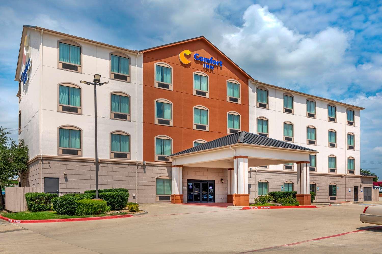 Comfort Inn Near UNT image