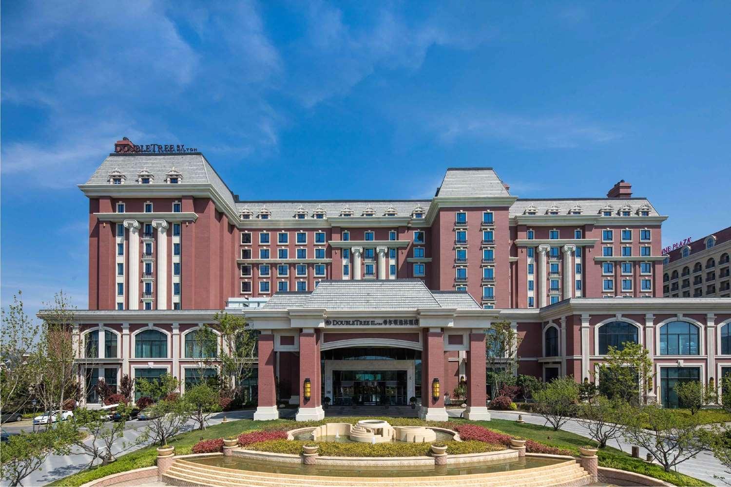 DoubleTree by Hilton Qingdao Oriental Movie Metropolis image