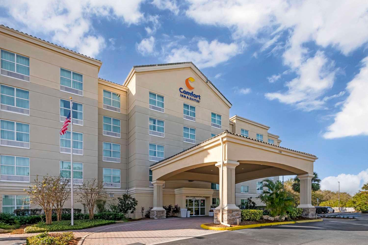 Comfort Inn and Suites image