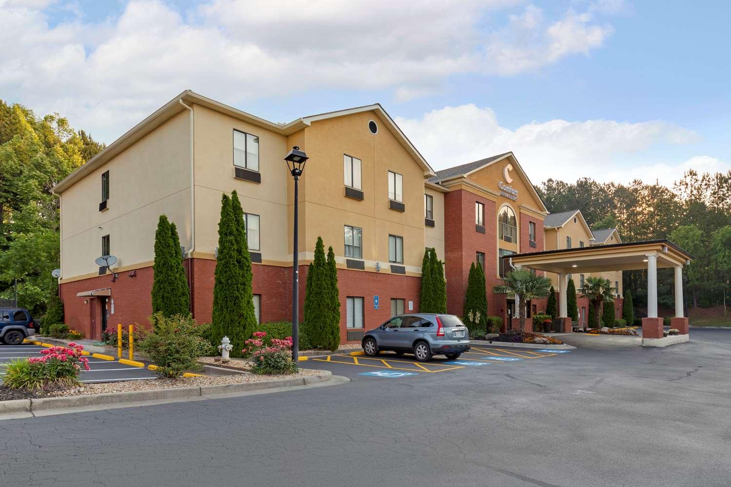 Comfort Inn and Suites image