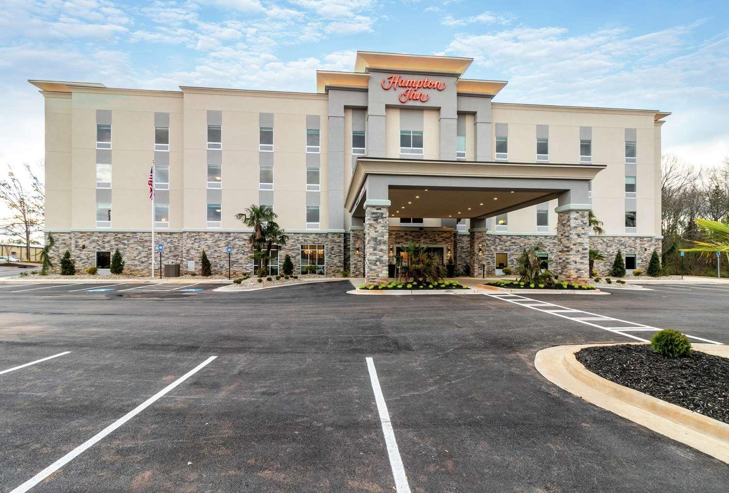 Hampton Inn Locust Grove image