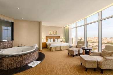 Ramada by Wyndham Al Khobar King Abdullah Street em Al Khobar, SA