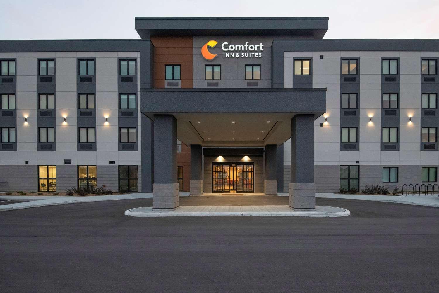 Comfort Inn & Suites - Carleton Place image