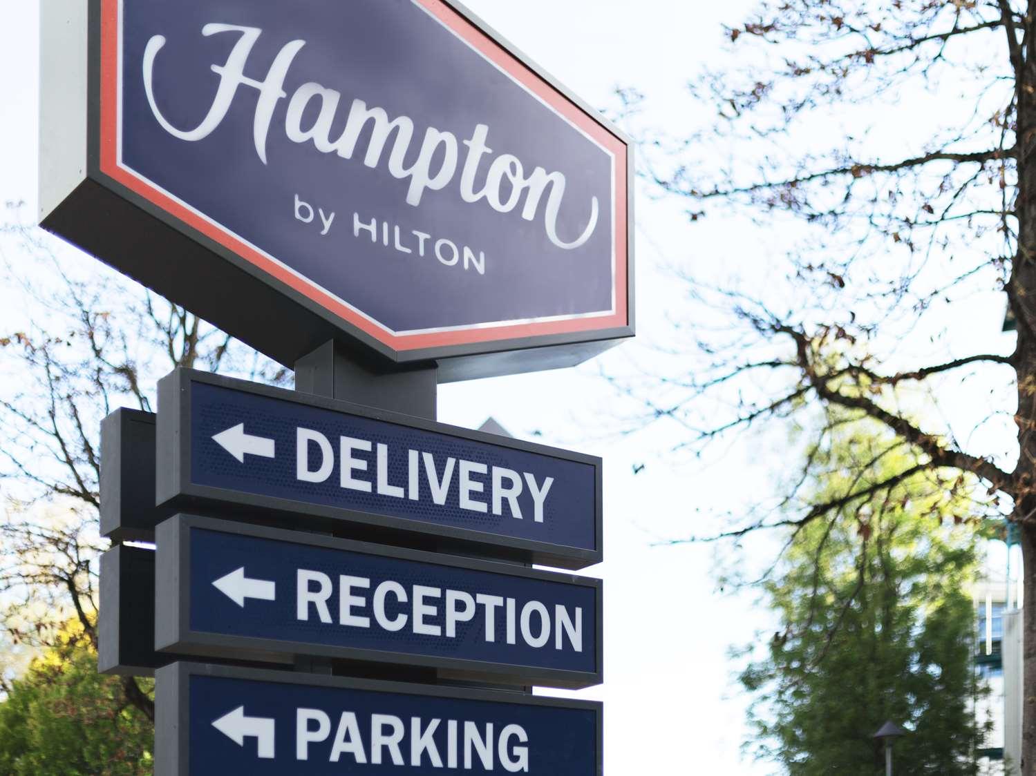 Hampton by Hilton Konstanz image