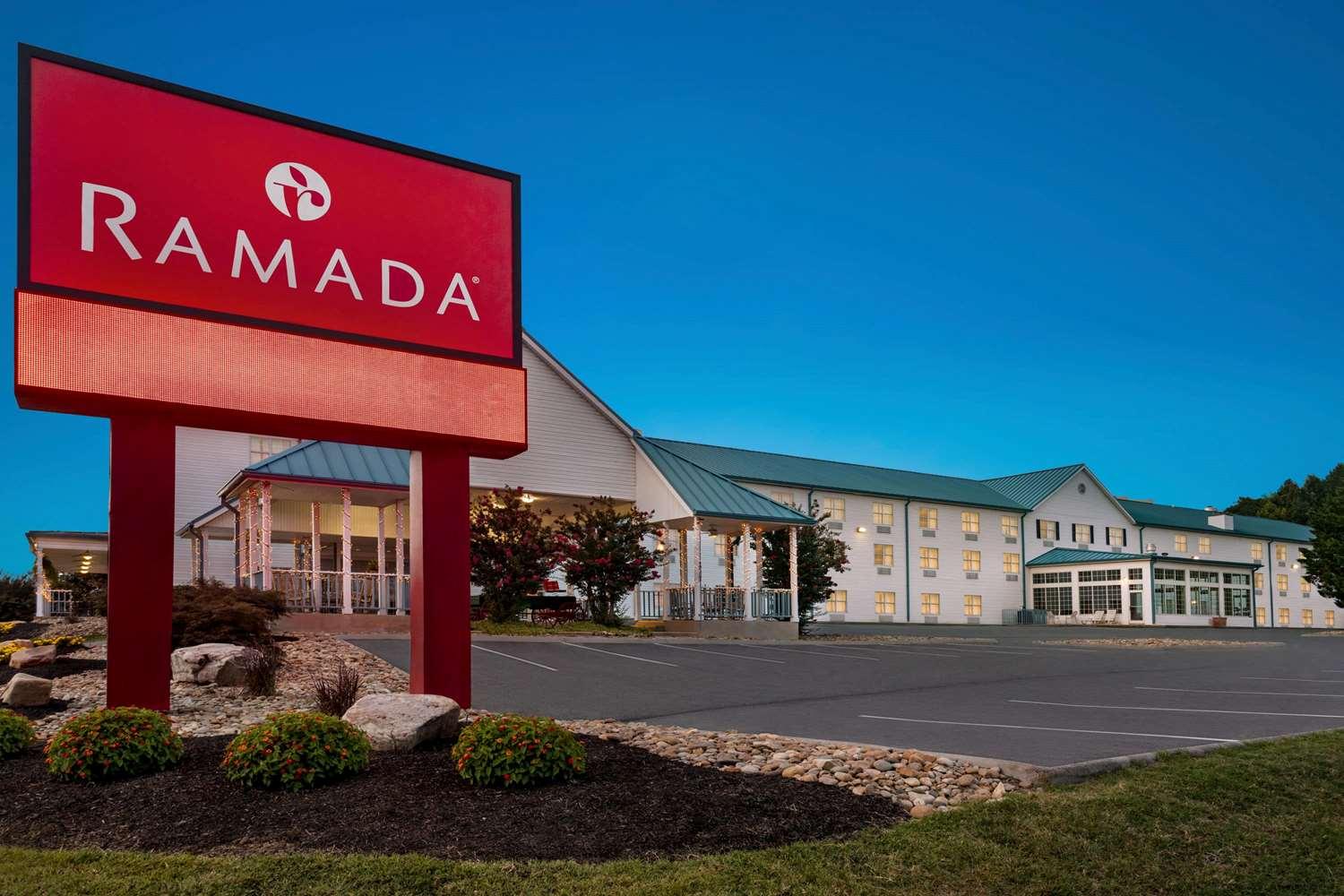 Ramada by Wyndham Pigeon Forge North in Pigeon Forge, TN