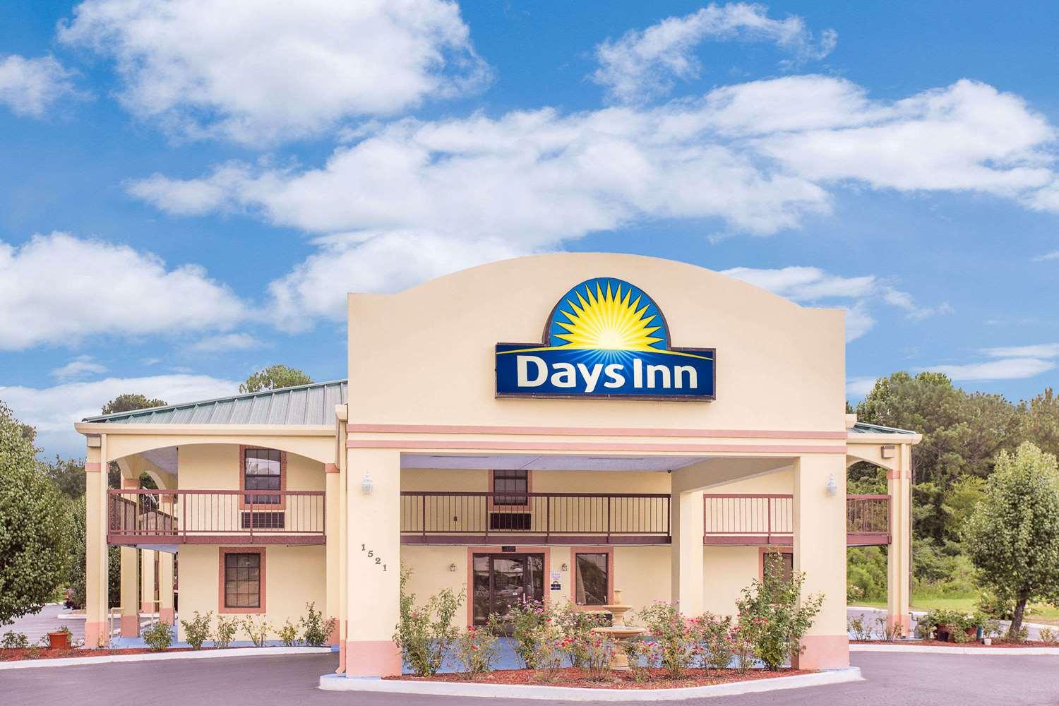 Days Inn by Wyndham Eufaula AL in Eufaula, AL