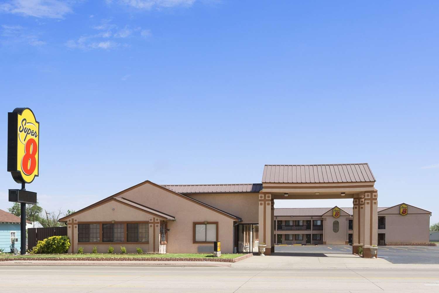 Super 8 by Wyndham Childress in Childress, TX