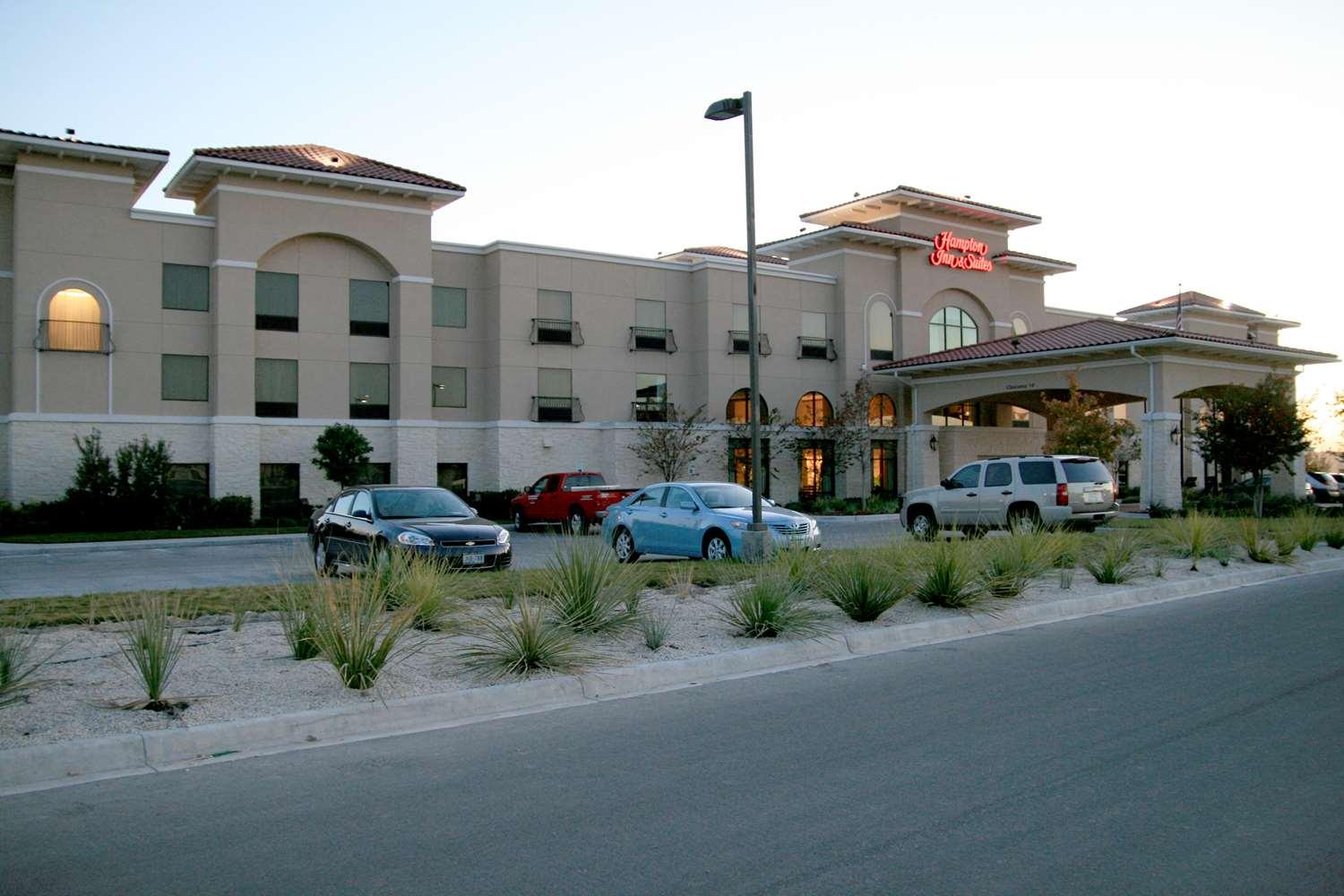 Hampton Inn & Suites Del Rio image