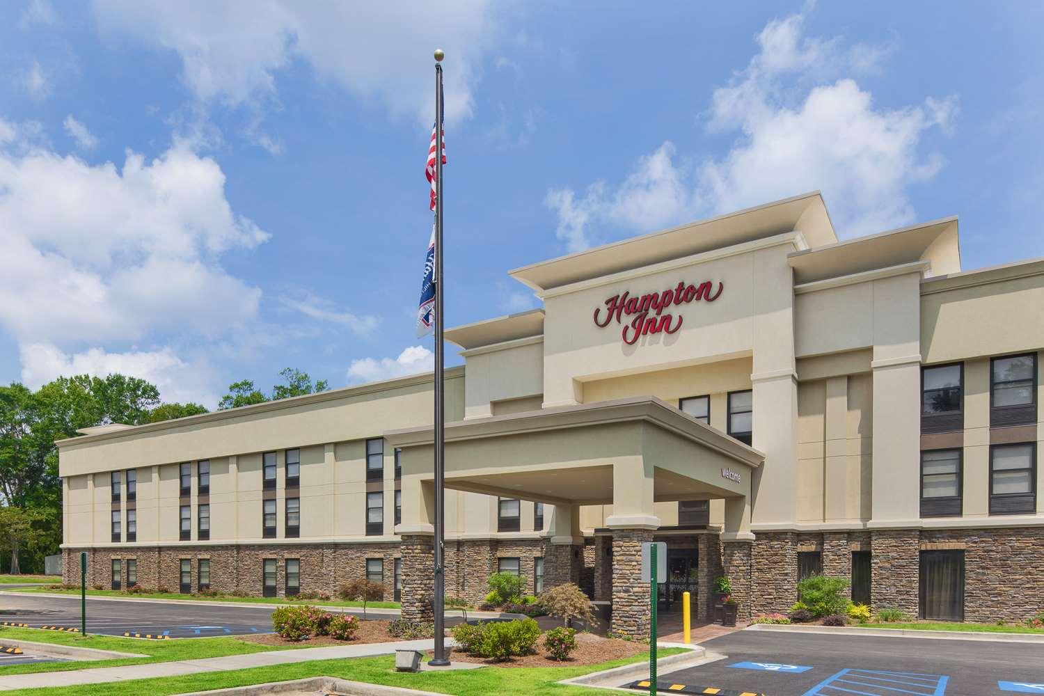 Hampton Inn Lagrange near Callaway Gardens image
