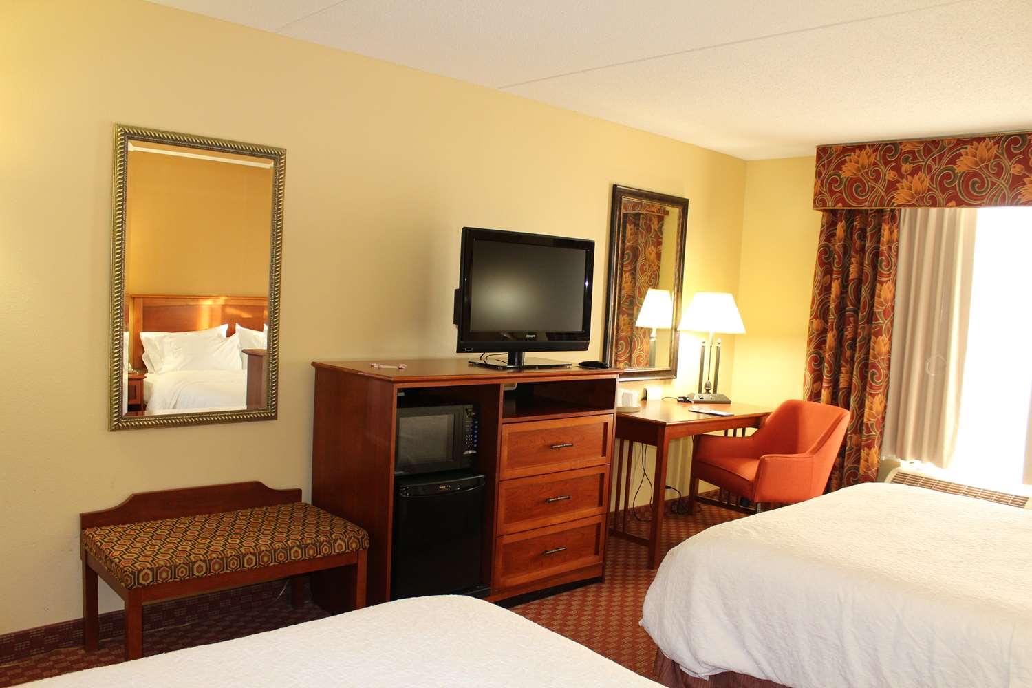 Hampton Inn McHenry in McHenry, IL