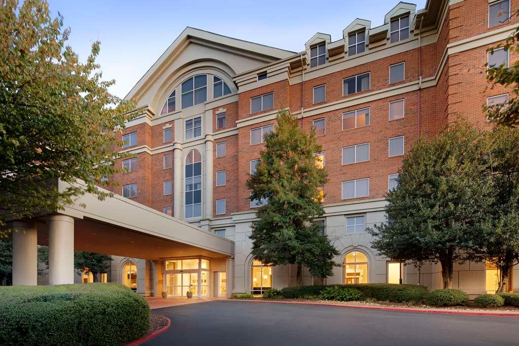 DoubleTree by Hilton Hotel Atlanta - Roswell image