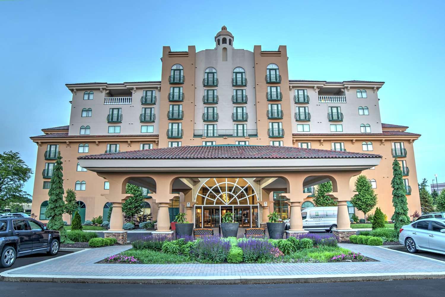 Embassy Suites by Hilton Indianapolis North in Indianapolis, IN