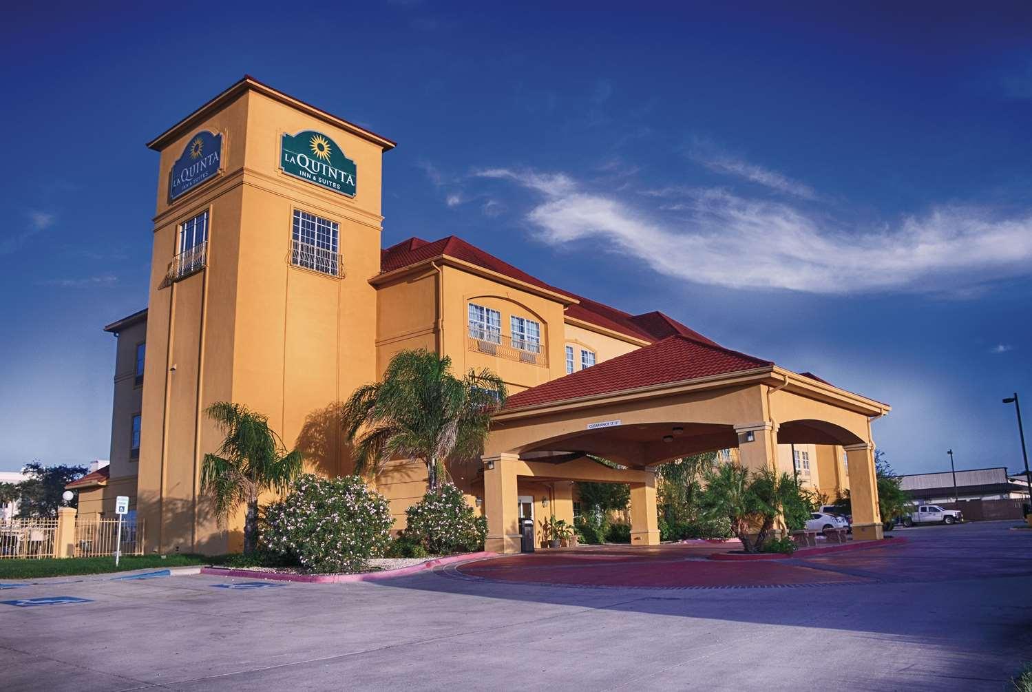 La Quinta Inn & Suites by Wyndham Alice in Alice, TX