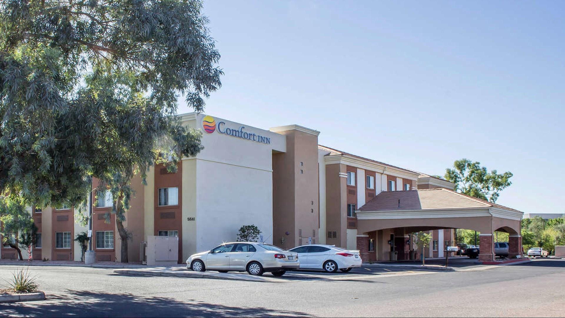 Comfort Inn and Suites North Glendale - Bell Road in Glendale, AZ