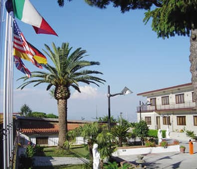 Ranch Palace Hotel в Naples, IT