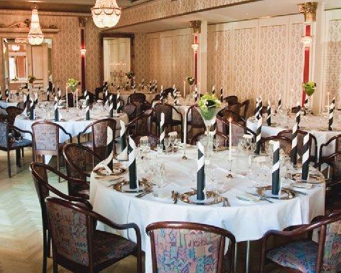 Aalborg, DK 的 Helnan Phonix Hotel