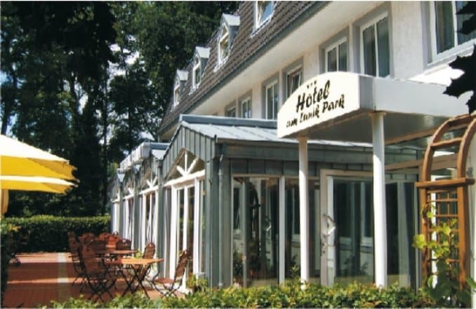 Hotel am Lunik Park ใน Hohen Neuendorf, DE