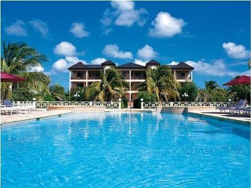 Paradise Cove Resort в The Cove, AI