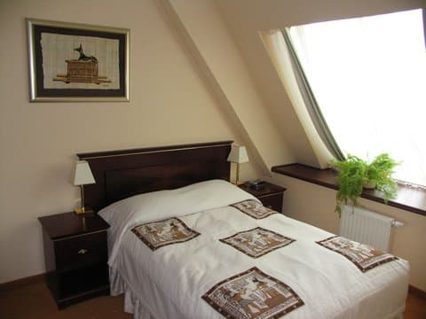 Hotel Piramida à Tychy, PL