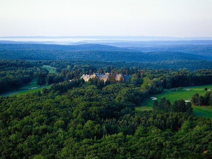 Skytop Lodge в Skytop, PA