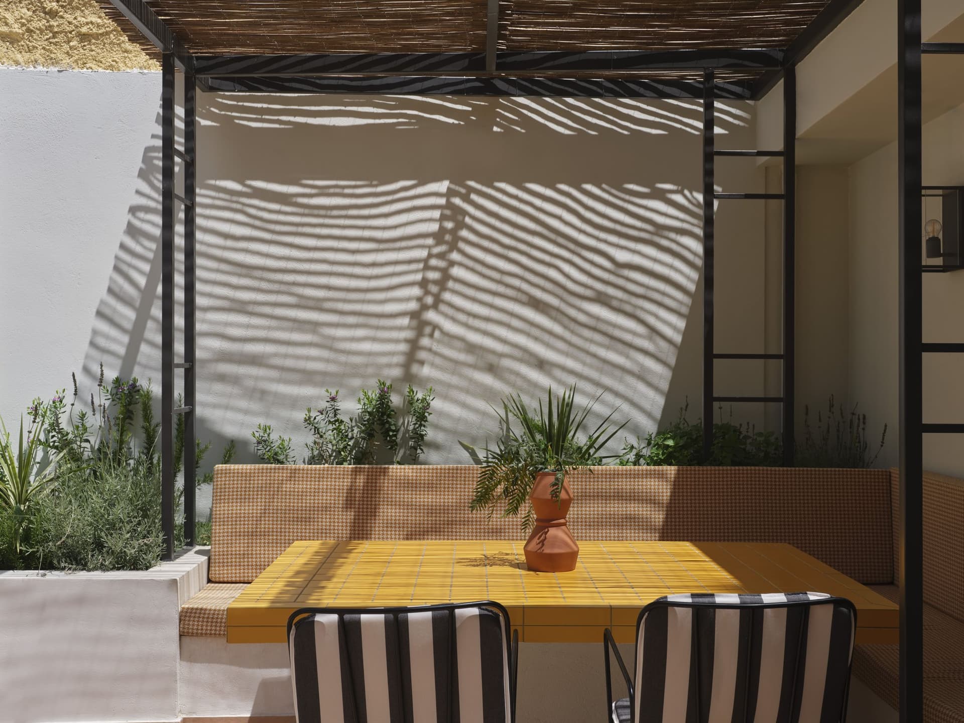 Astikon House in Athens, GR