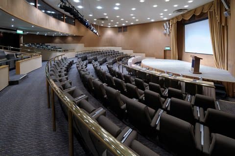 アブダビ, AEにおけるIntercontinental Abu Dhabi