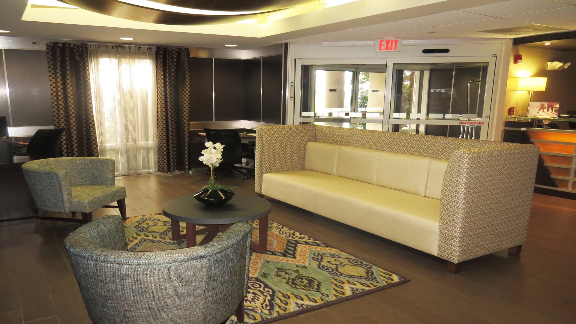 Holiday Inn Express Hotel & Suites Oxford в Оксфорд, MS