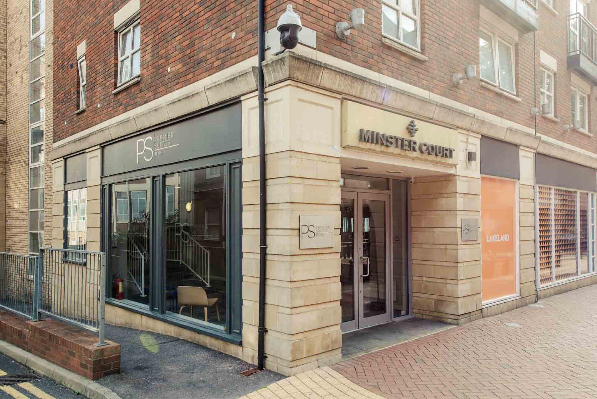 Premier Suites Reading image