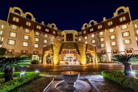 Islamabad Serena Hotel в Islamabad, PK