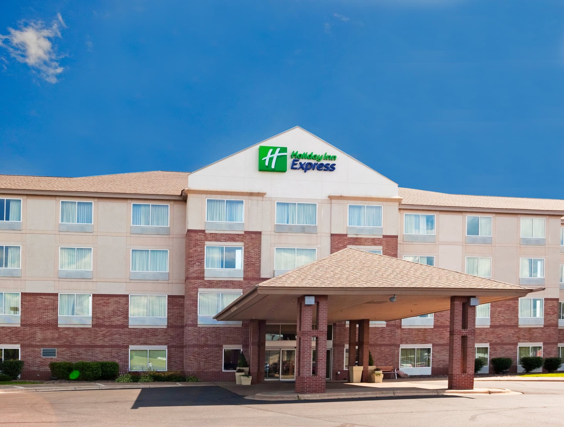 Holiday Inn Express Hotel & Suites St. Croix Valley в Водопад Санта-Крус, WI