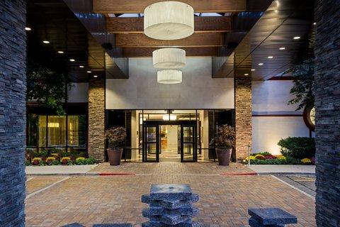 Crowne Plaza Suffern-Mahwah in Suffern, NY