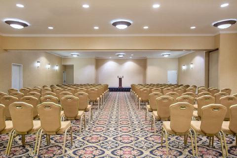 Crowne Plaza San Diego - Mission Valley in San Diego, CA