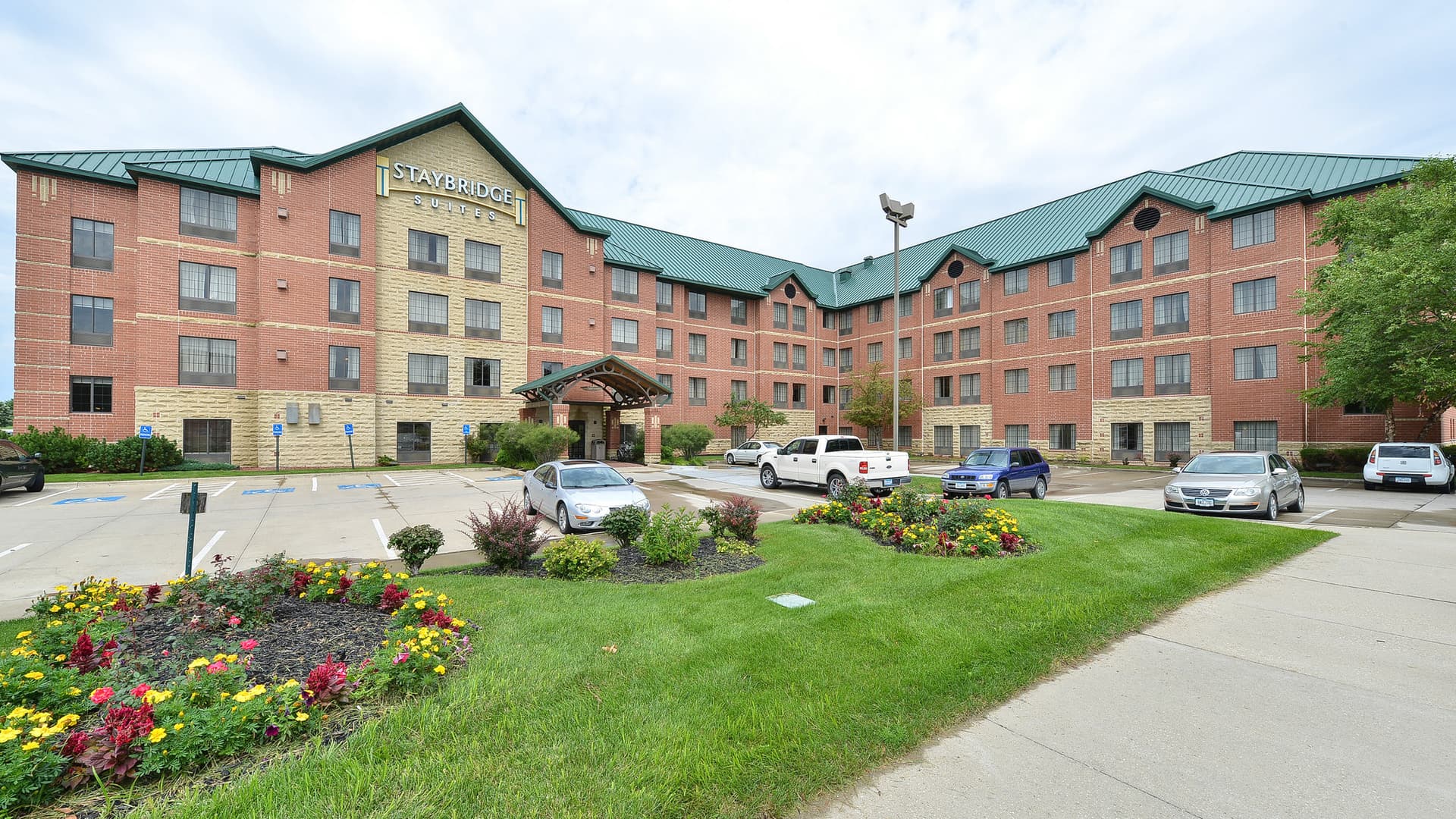 Staybridge Suites West Des Moines ใน เวสต์เดมอยน์, IA